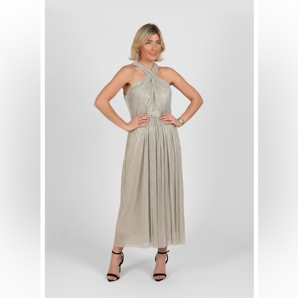 Taylor Dresses & Skirts - Women’s Taylor Formal Dress 💕✨